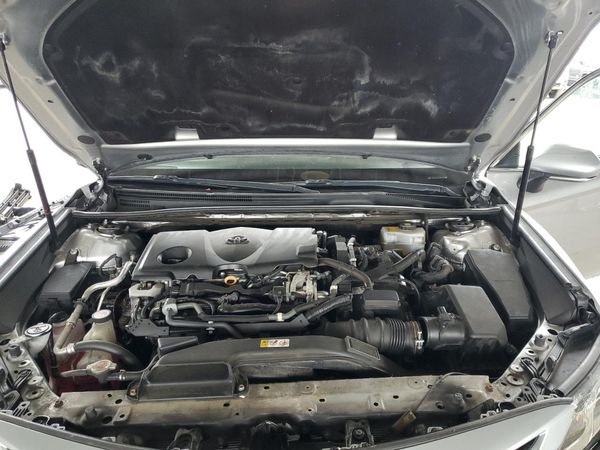 2018 TOYOTA CAMRY SE/XLE Hybrid