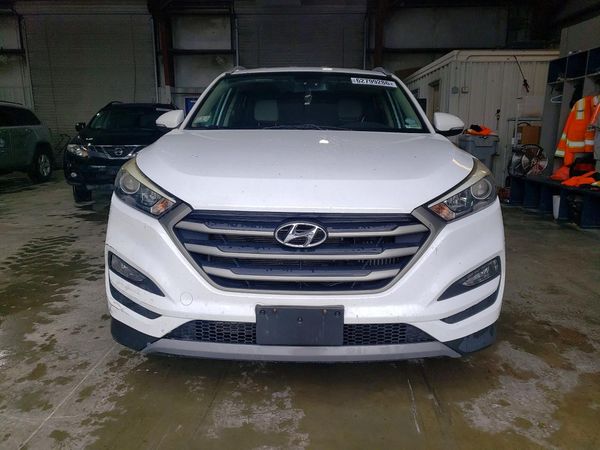 2016 HYUNDAI TUCSON