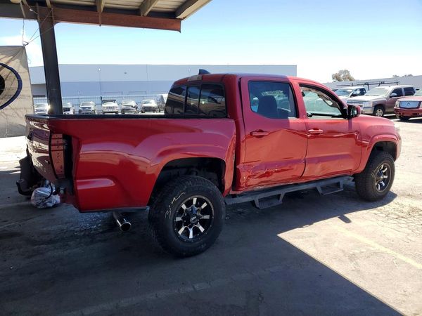 2020 TOYOTA TACOMA SR5