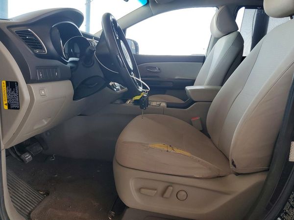 2016 KIA SEDONA LX - Middle-low