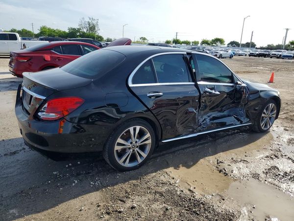 2017 MERCEDES-BENZ C C300