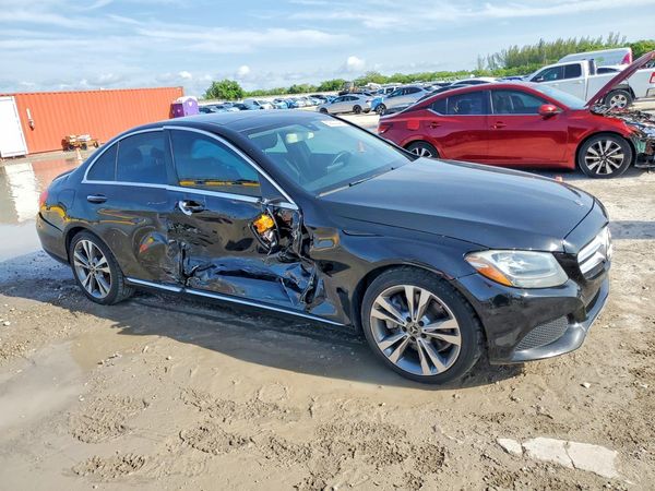 2017 MERCEDES-BENZ C C300