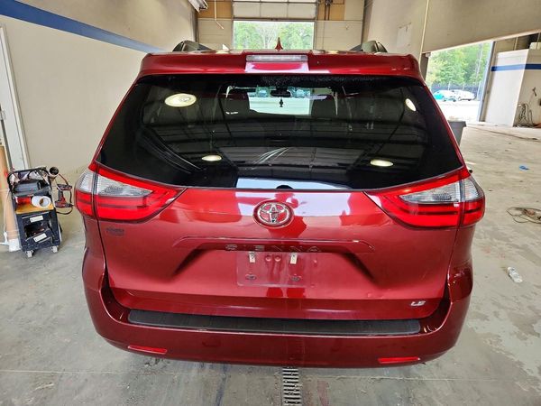2020 TOYOTA SIENNA E grade