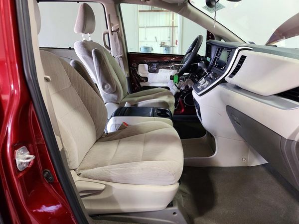 2020 TOYOTA SIENNA E grade