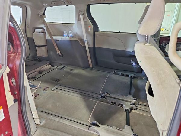 2020 TOYOTA SIENNA E grade