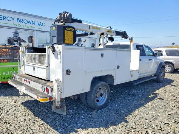 2015 RAM 5500 CREW CAB CHASSIS