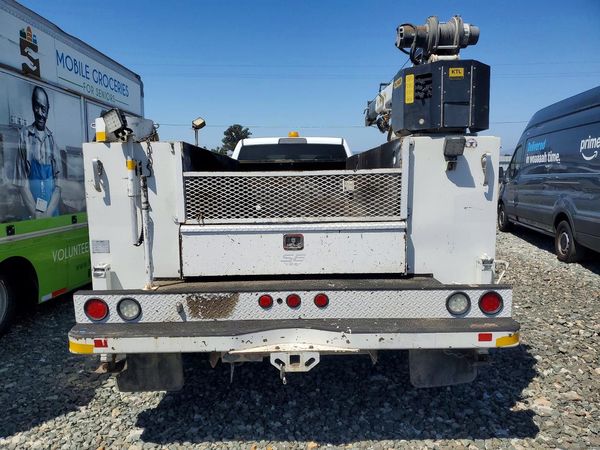2015 RAM 5500 CREW CAB CHASSIS