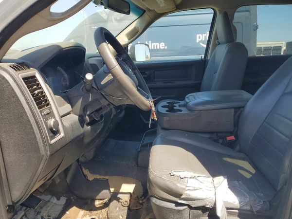2015 RAM 5500 CREW CAB CHASSIS