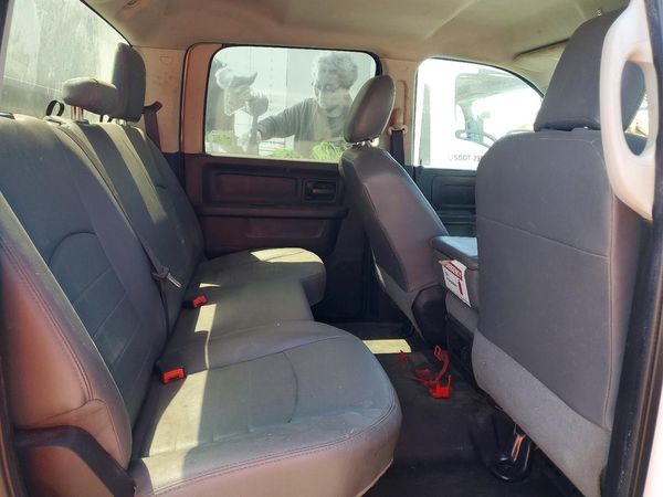 2015 RAM 5500 CREW CAB CHASSIS