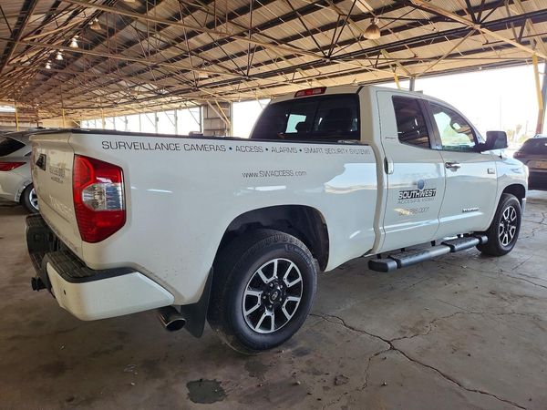 2016 TOYOTA TUNDRA Limited