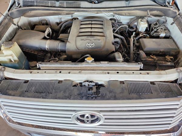 2016 TOYOTA TUNDRA Limited