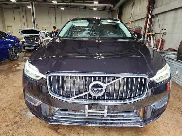 2020 VOLVO XC60