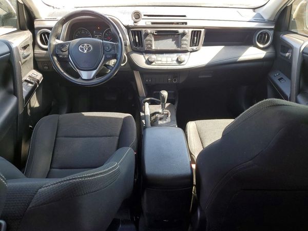 2017 TOYOTA RAV4 XLE