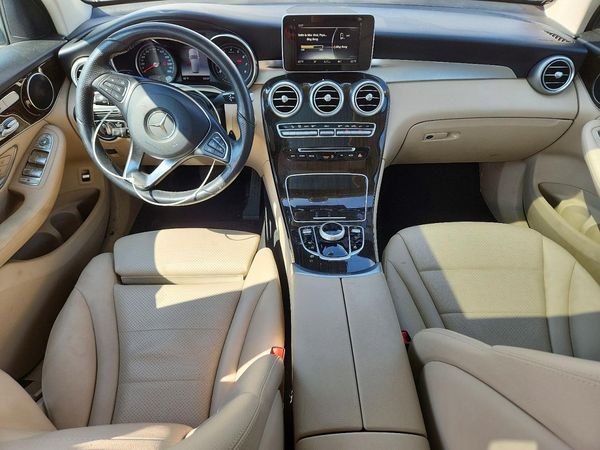 2019 MERCEDES-BENZ GLC