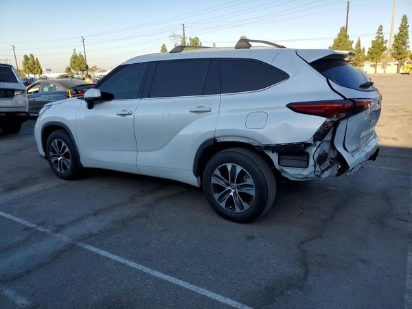 2022 TOYOTA HIGHLANDER
