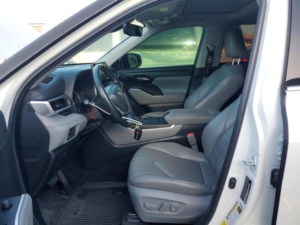 2022 TOYOTA HIGHLANDER