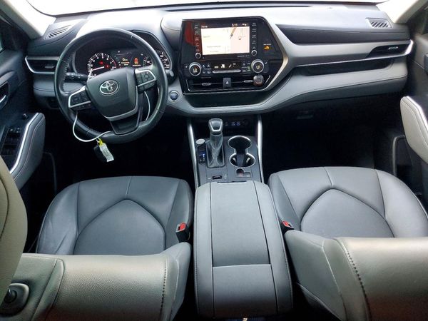 2022 TOYOTA HIGHLANDER
