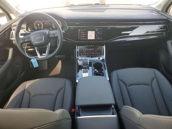 2026 AUDI Q7 quattro Premium Plus