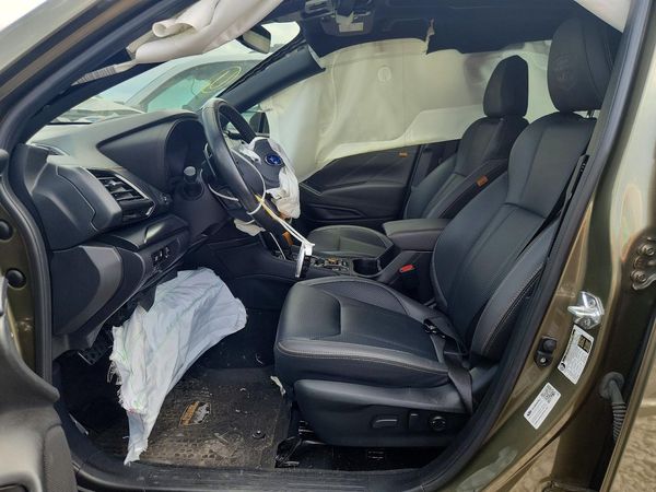 2023 SUBARU FORESTER