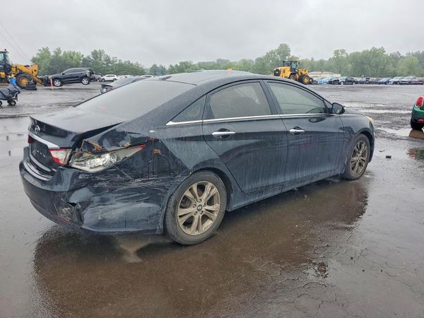 2012 HYUNDAI SONATA Middle level
