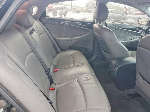 2012 HYUNDAI SONATA Middle level