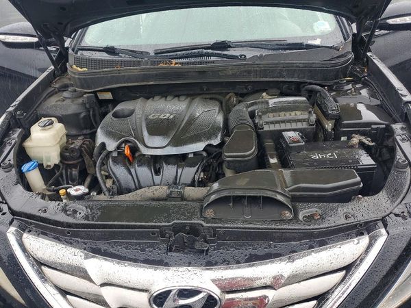 2012 HYUNDAI SONATA Middle level