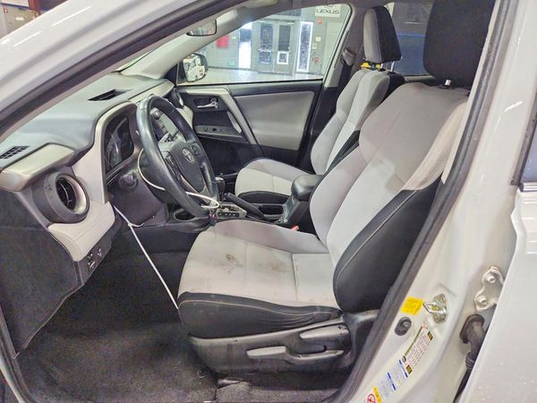 2016 TOYOTA RAV4 XLE (M Grade)