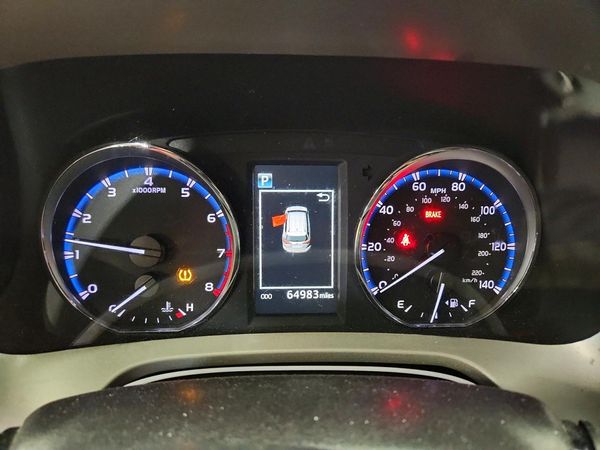 2016 TOYOTA RAV4 XLE (M Grade)