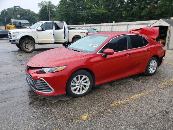 2024 TOYOTA CAMRY
