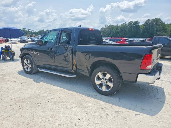2018 RAM 1500 SLT