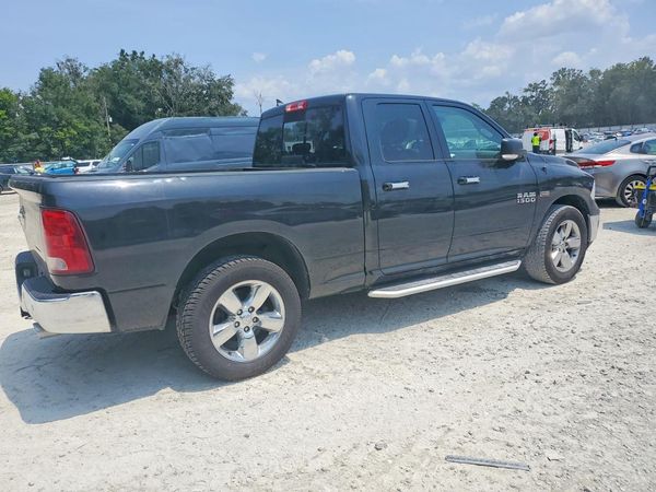 2018 RAM 1500 SLT