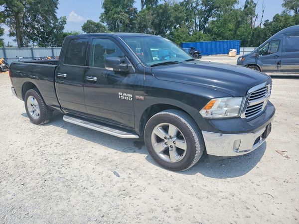 2018 RAM 1500 SLT