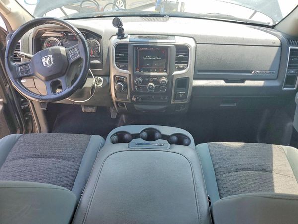 2018 RAM 1500 SLT
