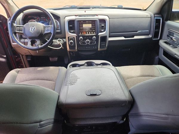 2016 RAM 1500 SLT