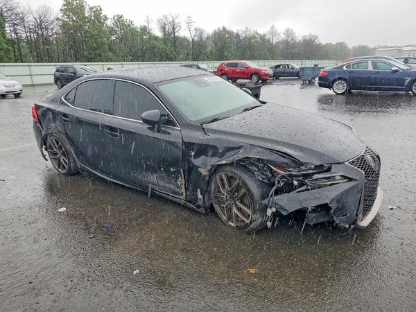 2018 LEXUS IS