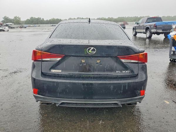 2018 LEXUS IS