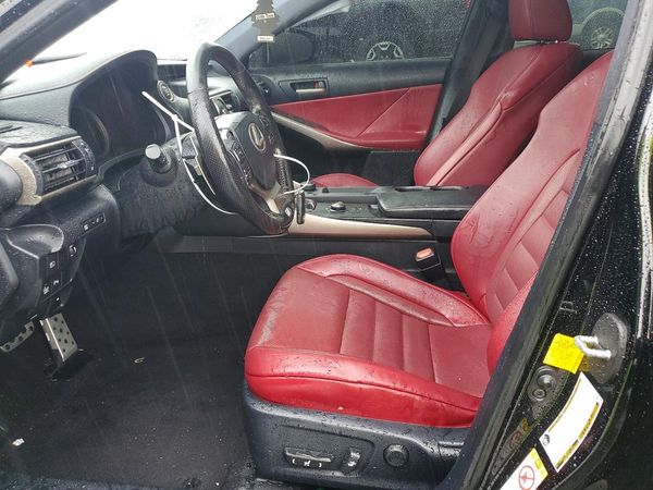 2018 LEXUS IS