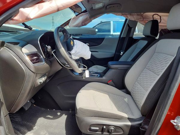 2020 CHEVROLET EQUINOX LS — DENT