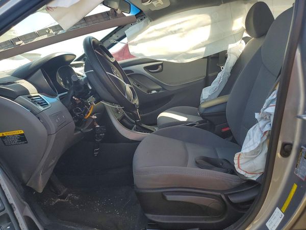 2016 HYUNDAI ELANTRA