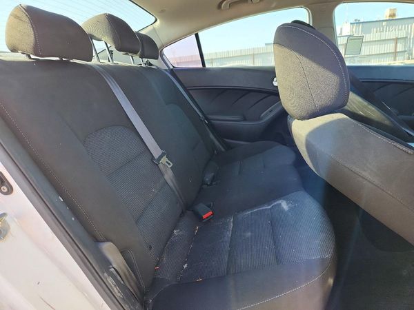 2017 KIA FORTE LX Base