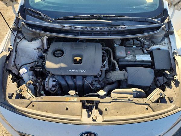2017 KIA FORTE LX Base