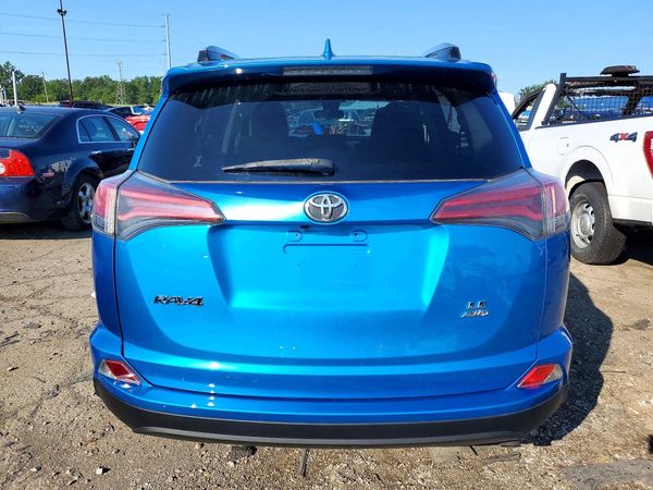 2018 TOYOTA RAV4