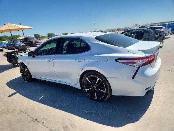 2020 TOYOTA CAMRY XSE