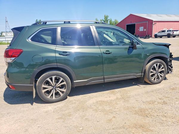 2024 SUBARU FORESTER
