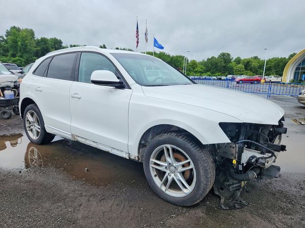 2015 AUDI Q5 Premium Plus