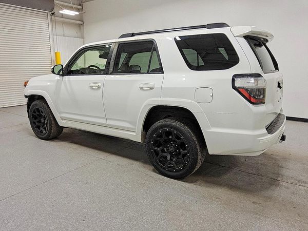 2022 TOYOTA 4RUNNER TRD Sport
