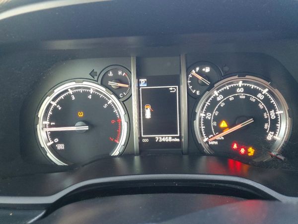 2022 TOYOTA 4RUNNER TRD Sport