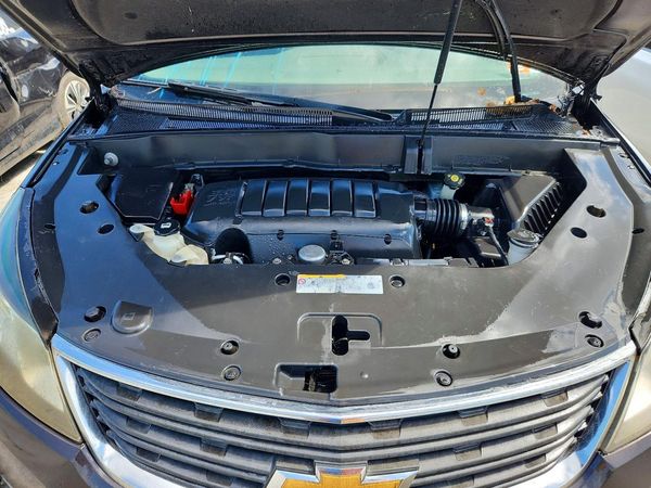 2016 CHEVROLET TRAVERSE LS — Engine bay