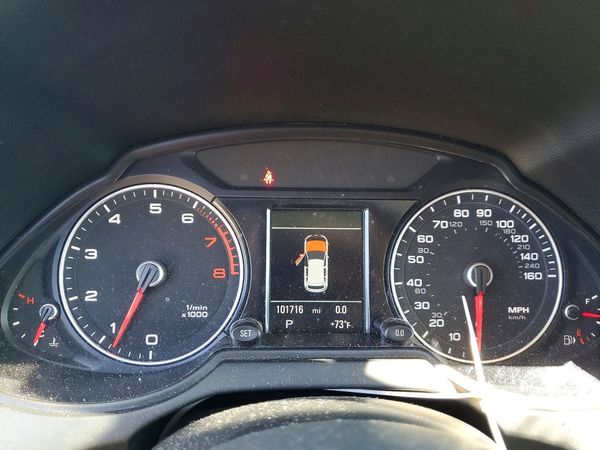 2013 AUDI Q5 Premium Plus