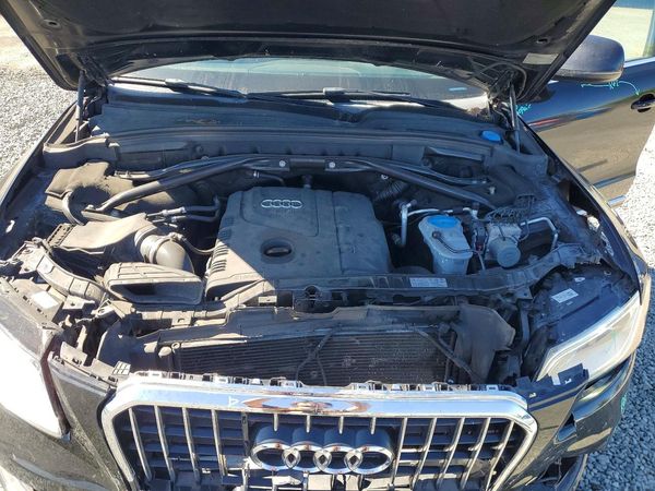 2013 AUDI Q5 Premium Plus